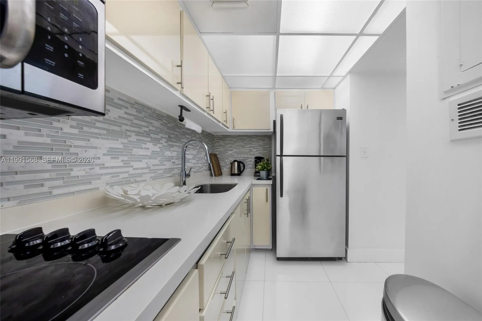 1000 West Ave 328, Miami Beach, Florida 33139, Miami Beach, Florida 33139, ,1 BathroomBathrooms,Residential Lease,For Rent,1000 West Ave 328, Miami Beach, Florida 33139,A11991568