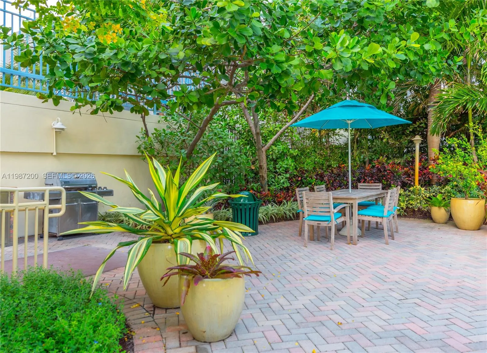 1500 Ocean Dr 907, Miami Beach, Florida 33139, Miami Beach, Florida 33139, 2 Bedrooms Bedrooms, ,2 BathroomsBathrooms,Residential Lease,For Rent,1500 Ocean Dr 907, Miami Beach, Florida 33139,A11987200