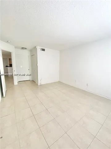9650 Nw 2nd St 4-103, Pembroke Pines, Florida 3302, Pembroke Pines, Florida 33024, 1 Bedroom Bedrooms, ,1 BathroomBathrooms,Residential Lease,For Rent,9650 Nw 2nd St 4-103, Pembroke Pines, Florida 3302,A11992069