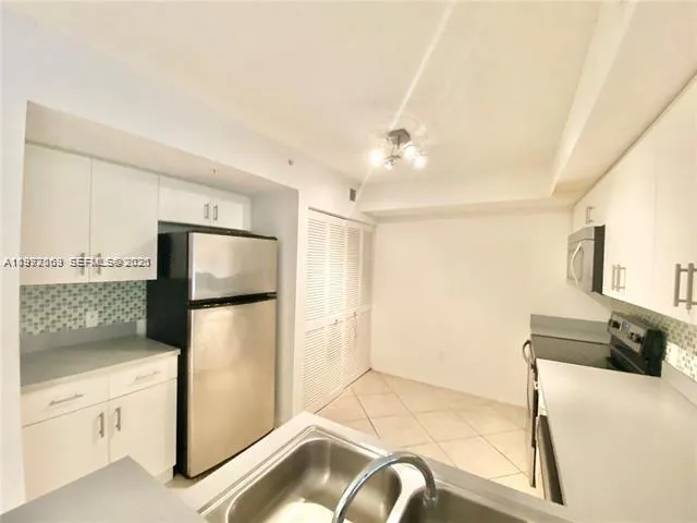 9650 Nw 2nd St 4-103, Pembroke Pines, Florida 3302, Pembroke Pines, Florida 33024, 1 Bedroom Bedrooms, ,1 BathroomBathrooms,Residential Lease,For Rent,9650 Nw 2nd St 4-103, Pembroke Pines, Florida 3302,A11992069