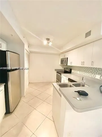 9650 Nw 2nd St 4-103, Pembroke Pines, Florida 3302, Pembroke Pines, Florida 33024, 1 Bedroom Bedrooms, ,1 BathroomBathrooms,Residential Lease,For Rent,9650 Nw 2nd St 4-103, Pembroke Pines, Florida 3302,A11992069