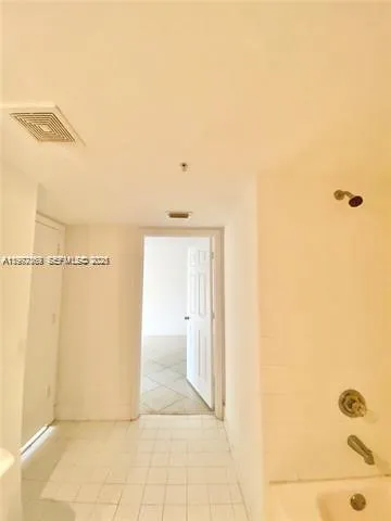 9650 Nw 2nd St 4-103, Pembroke Pines, Florida 3302, Pembroke Pines, Florida 33024, 1 Bedroom Bedrooms, ,1 BathroomBathrooms,Residential Lease,For Rent,9650 Nw 2nd St 4-103, Pembroke Pines, Florida 3302,A11992069