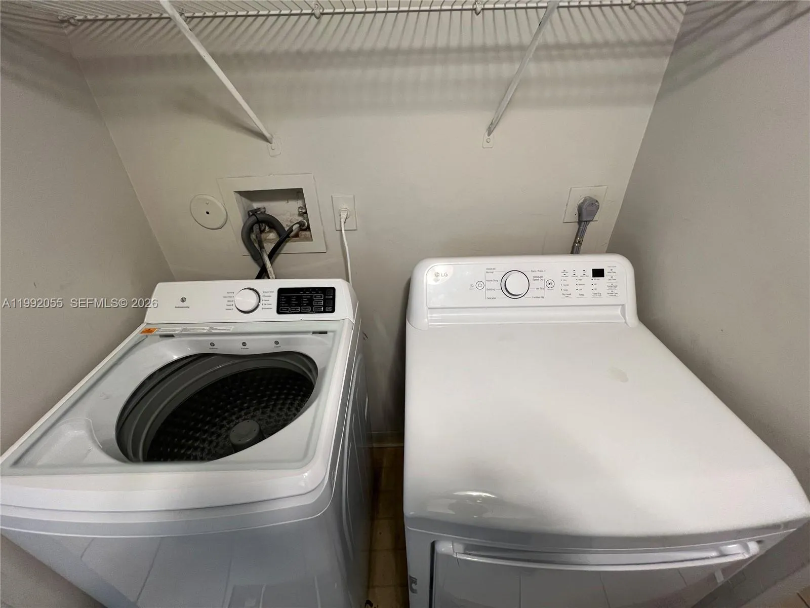 251 W Palm Cir W 107, Pembroke Pines, Florida 3302, Pembroke Pines, Florida 33025, 2 Bedrooms Bedrooms, ,1 BathroomBathrooms,Residential Lease,For Rent,251 W Palm Cir W 107, Pembroke Pines, Florida 3302,A11992055