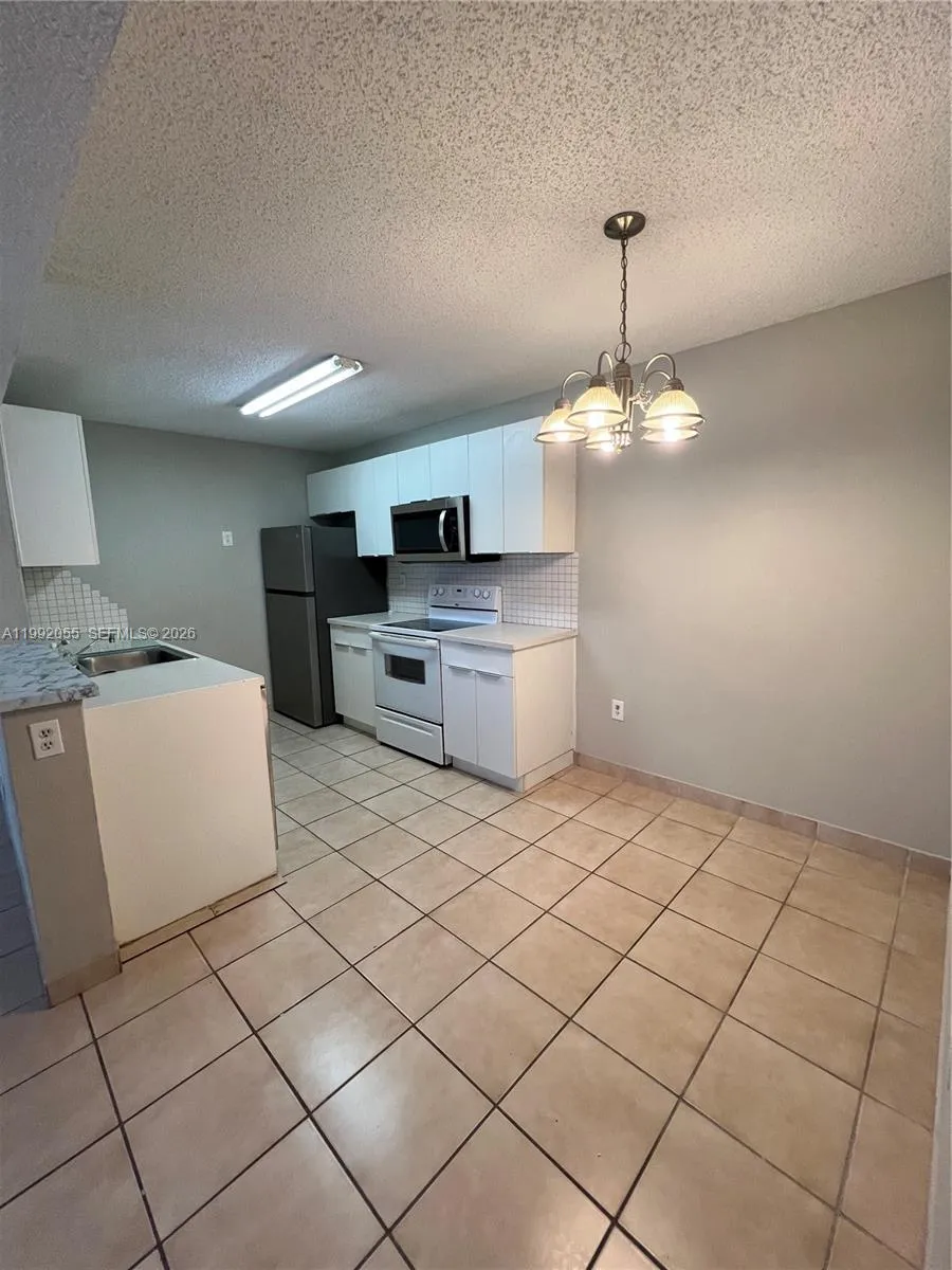 251 W Palm Cir W 107, Pembroke Pines, Florida 3302, Pembroke Pines, Florida 33025, 2 Bedrooms Bedrooms, ,1 BathroomBathrooms,Residential Lease,For Rent,251 W Palm Cir W 107, Pembroke Pines, Florida 3302,A11992055
