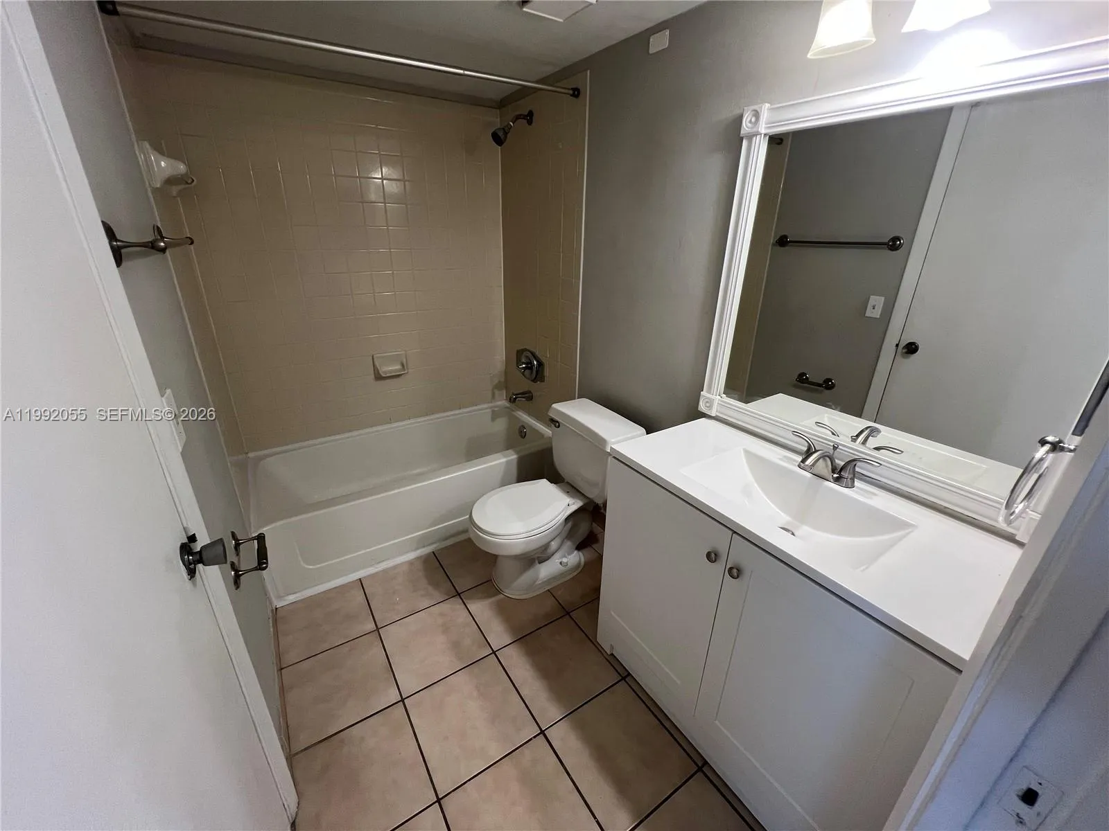 251 W Palm Cir W 107, Pembroke Pines, Florida 3302, Pembroke Pines, Florida 33025, 2 Bedrooms Bedrooms, ,1 BathroomBathrooms,Residential Lease,For Rent,251 W Palm Cir W 107, Pembroke Pines, Florida 3302,A11992055