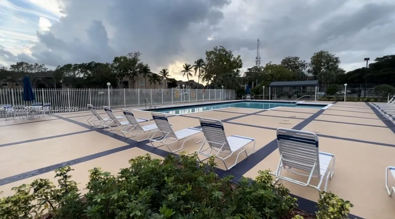 251 W Palm Cir W 107, Pembroke Pines, Florida 3302, Pembroke Pines, Florida 33025, 2 Bedrooms Bedrooms, ,1 BathroomBathrooms,Residential Lease,For Rent,251 W Palm Cir W 107, Pembroke Pines, Florida 3302,A11992055