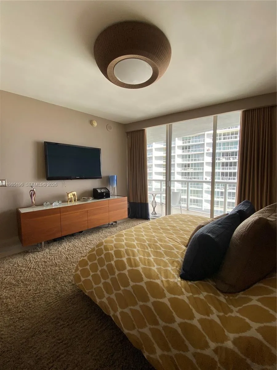 495 Brickell Ave 4608, Miami, Florida 33131, Miami, Florida 33131, 1 Bedroom Bedrooms, ,1 BathroomBathrooms,Residential Lease,For Rent,495 Brickell Ave 4608, Miami, Florida 33131,A11985196