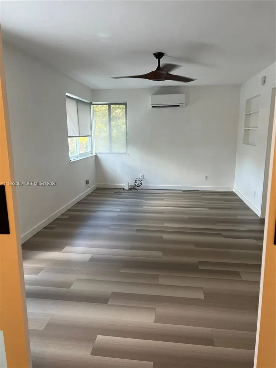 225 Se 16th Ave 3, Fort Lauderdale, Florida 33301, Fort Lauderdale, Florida 33301, 2 Bedrooms Bedrooms, ,1 BathroomBathrooms,Residential Lease,For Rent,225 Se 16th Ave 3, Fort Lauderdale, Florida 33301,A11992082