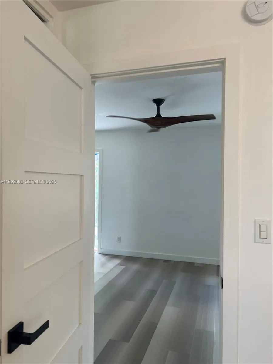 225 Se 16th Ave 3, Fort Lauderdale, Florida 33301, Fort Lauderdale, Florida 33301, 2 Bedrooms Bedrooms, ,1 BathroomBathrooms,Residential Lease,For Rent,225 Se 16th Ave 3, Fort Lauderdale, Florida 33301,A11992082