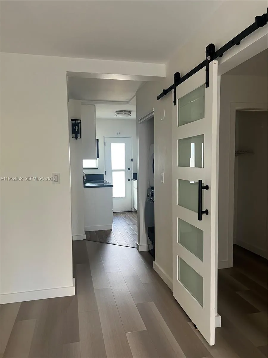 225 Se 16th Ave 3, Fort Lauderdale, Florida 33301, Fort Lauderdale, Florida 33301, 2 Bedrooms Bedrooms, ,1 BathroomBathrooms,Residential Lease,For Rent,225 Se 16th Ave 3, Fort Lauderdale, Florida 33301,A11992082