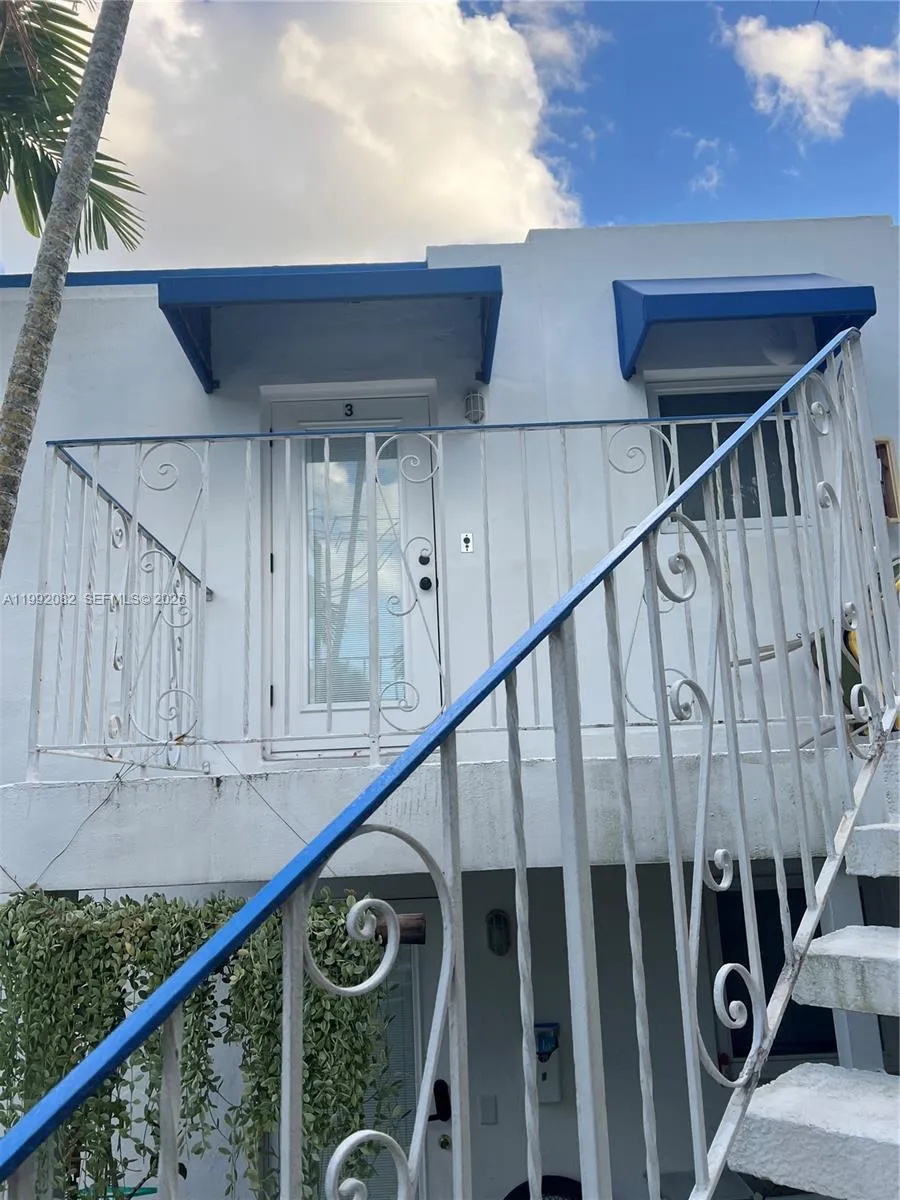 225 Se 16th Ave 3, Fort Lauderdale, Florida 33301, Fort Lauderdale, Florida 33301, 2 Bedrooms Bedrooms, ,1 BathroomBathrooms,Residential Lease,For Rent,225 Se 16th Ave 3, Fort Lauderdale, Florida 33301,A11992082