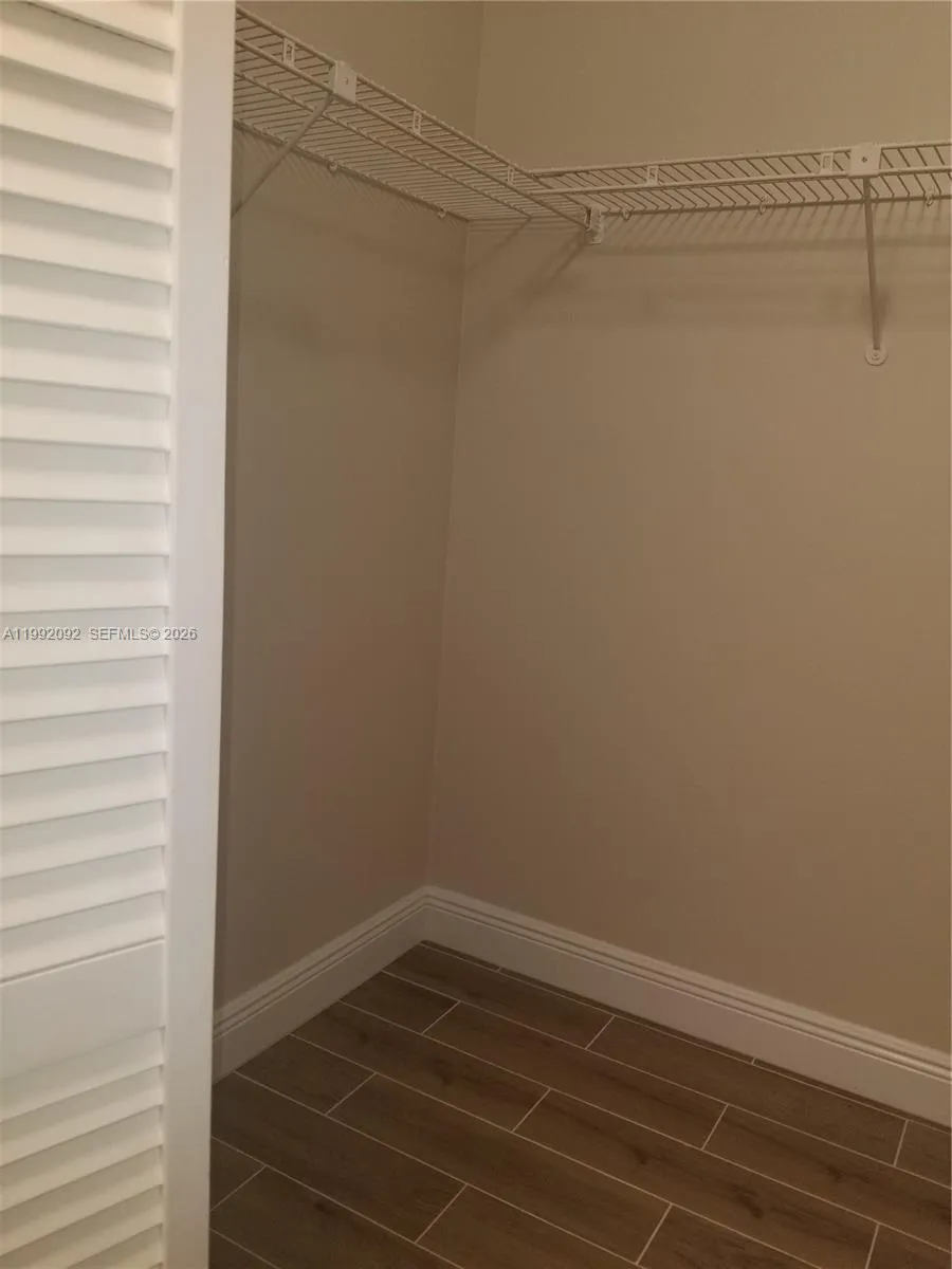 9410 Poinciana Pl 101, Davie, Florida 33324, Davie, Florida 33324, 1 Bedroom Bedrooms, ,1 BathroomBathrooms,Residential,For Sale,9410 Poinciana Pl 101, Davie, Florida 33324,A11992092