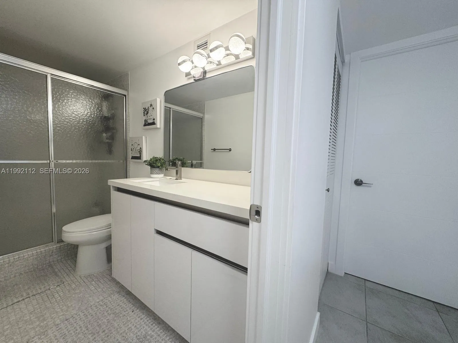 3800 S Ocean Dr 1710, Hollywood, Florida 33019, Hollywood, Florida 33019, 2 Bedrooms Bedrooms, ,2 BathroomsBathrooms,Residential Lease,For Rent,3800 S Ocean Dr 1710, Hollywood, Florida 33019,A11992112