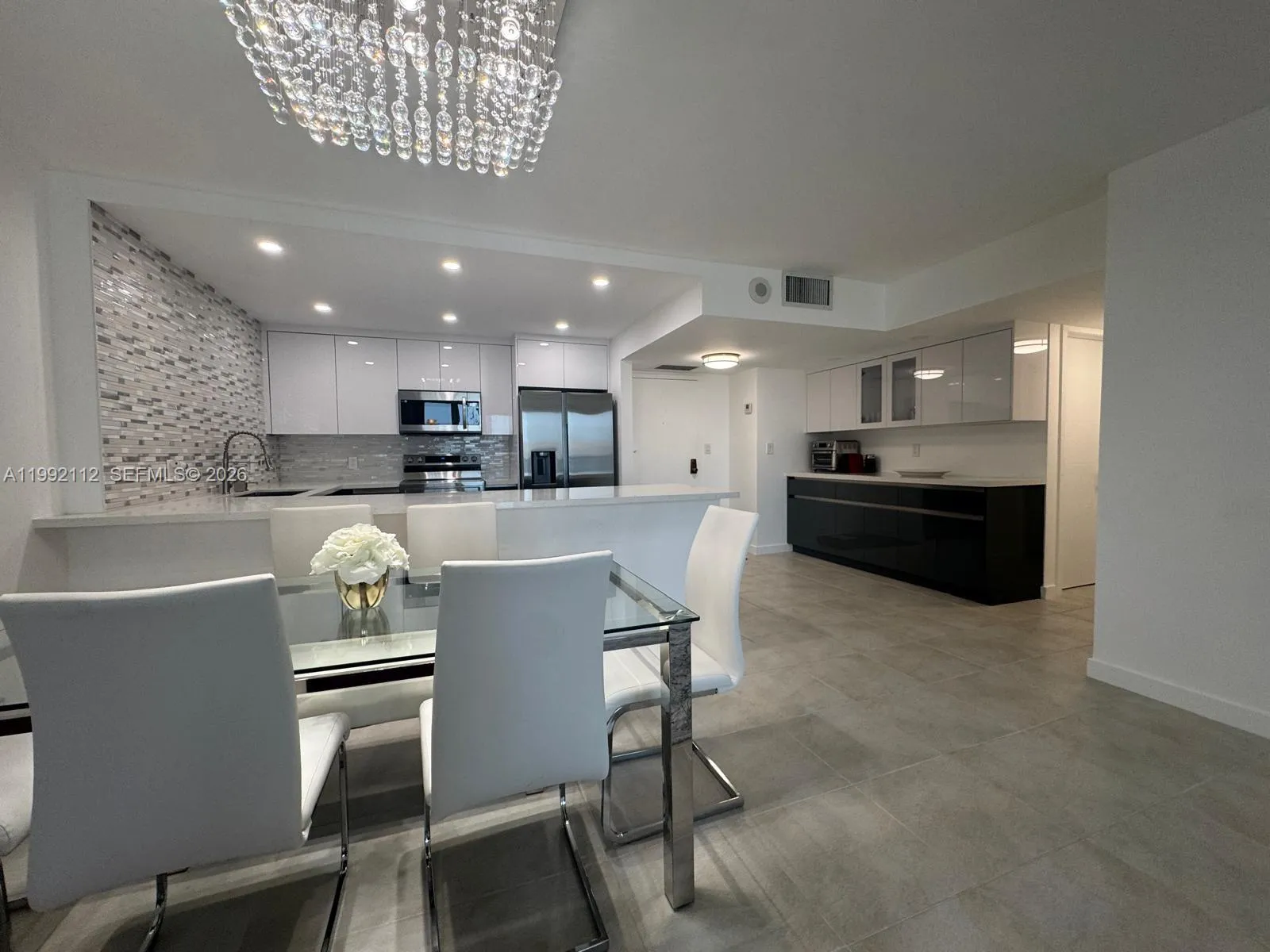 3800 S Ocean Dr 1710, Hollywood, Florida 33019, Hollywood, Florida 33019, 2 Bedrooms Bedrooms, ,2 BathroomsBathrooms,Residential Lease,For Rent,3800 S Ocean Dr 1710, Hollywood, Florida 33019,A11992112