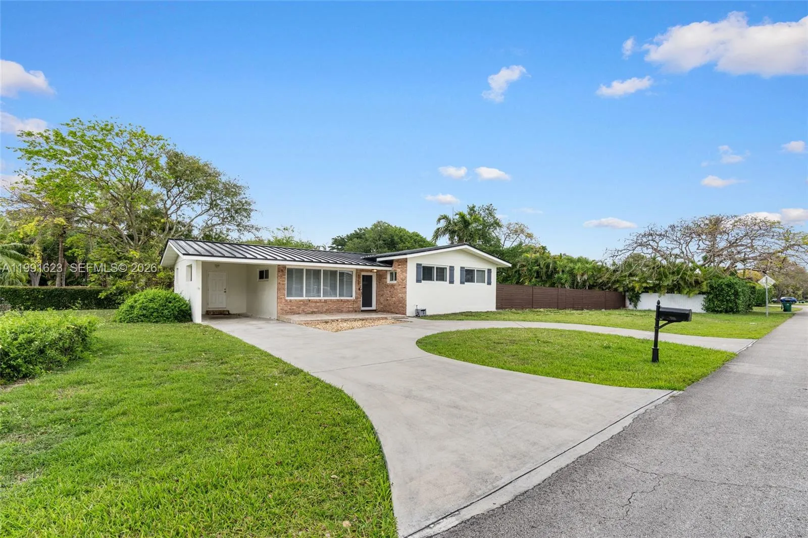 8965 Sw 125th Ter, Miami, Florida 33176, Miami, Florida 33176, 3 Bedrooms Bedrooms, ,2 BathroomsBathrooms,Residential Lease,For Rent,8965 Sw 125th Ter, Miami, Florida 33176,A11991623