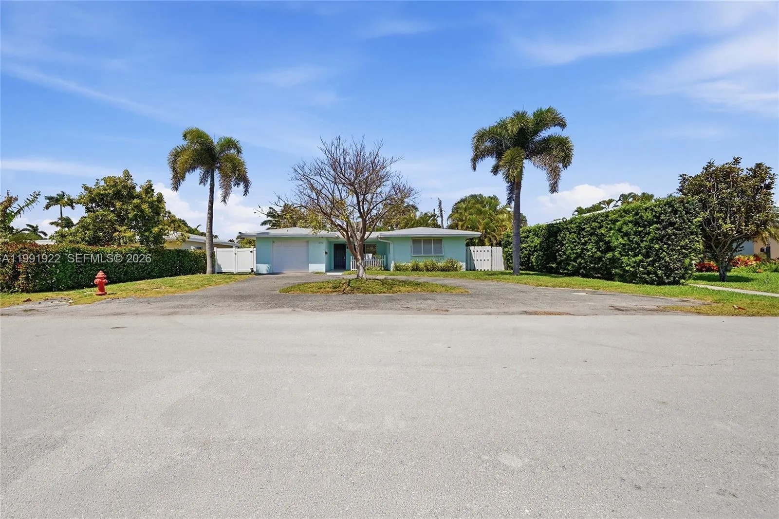 2725 Se 2nd Ct, Pompano Beach, Florida 33062, Pompano Beach, Florida 33062, 3 Bedrooms Bedrooms, ,2 BathroomsBathrooms,Residential Lease,For Rent,2725 Se 2nd Ct, Pompano Beach, Florida 33062,A11991922