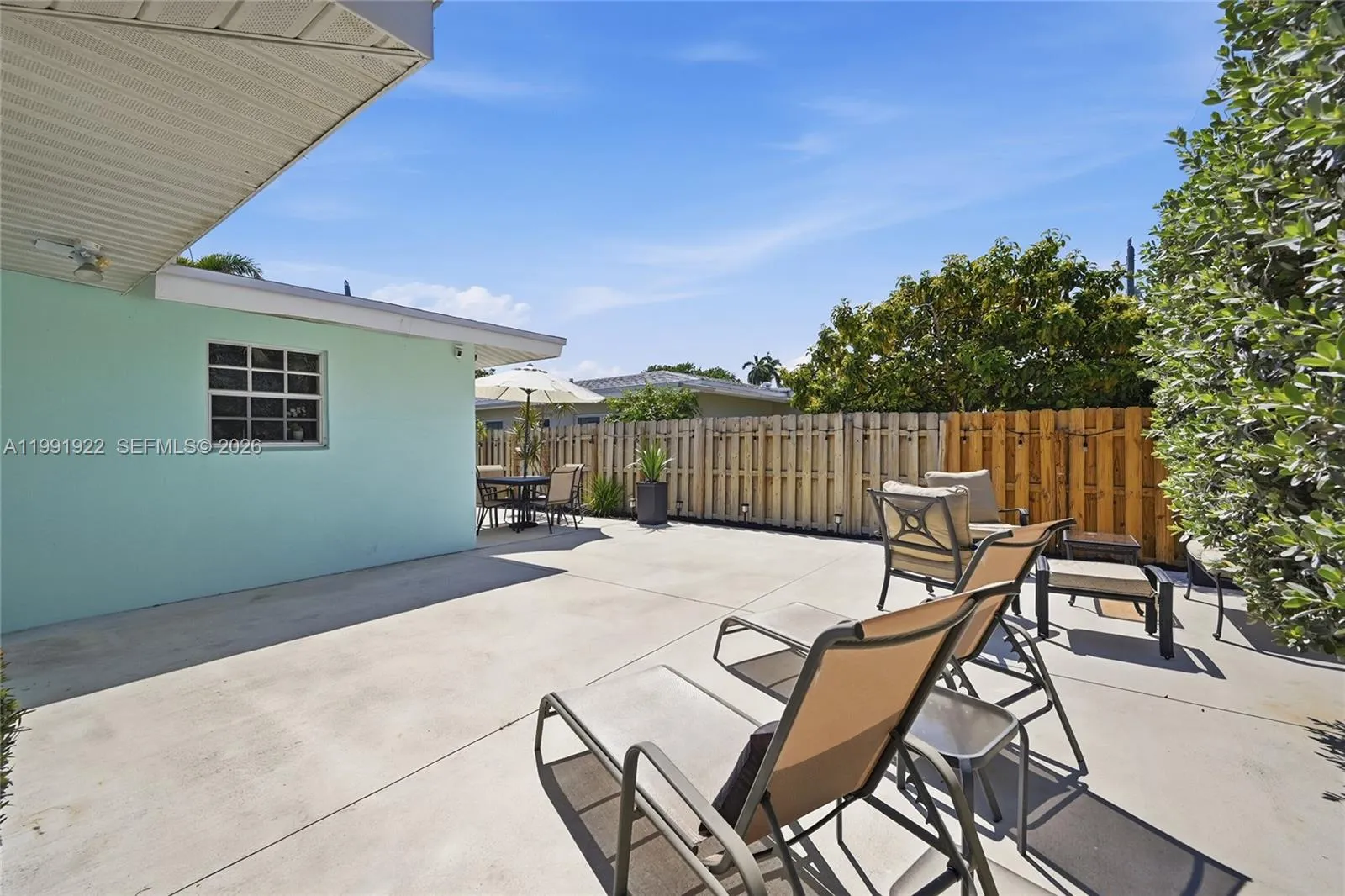 2725 Se 2nd Ct, Pompano Beach, Florida 33062, Pompano Beach, Florida 33062, 3 Bedrooms Bedrooms, ,2 BathroomsBathrooms,Residential Lease,For Rent,2725 Se 2nd Ct, Pompano Beach, Florida 33062,A11991922