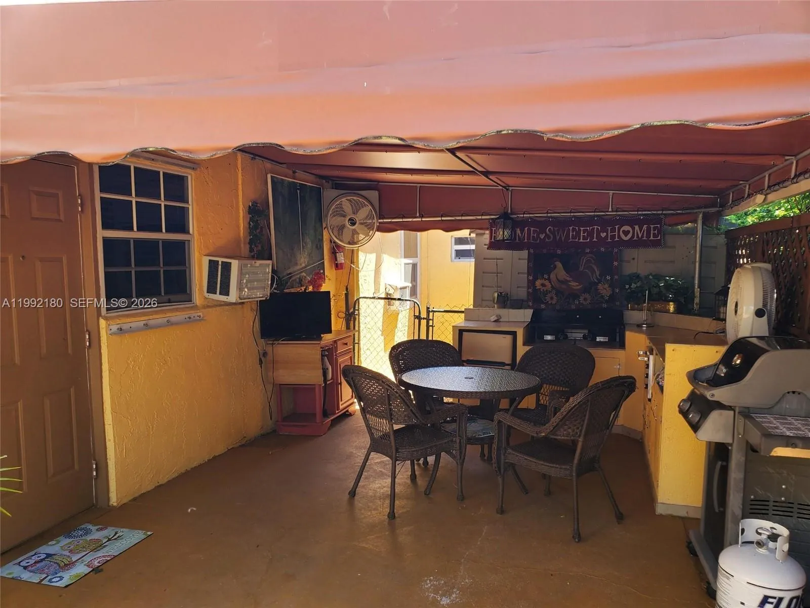 1916 Coolidge St 1, Hollywood, Florida 33020, Hollywood, Florida 33020, ,1 BathroomBathrooms,Residential Lease,For Rent,1916 Coolidge St 1, Hollywood, Florida 33020,A11992180