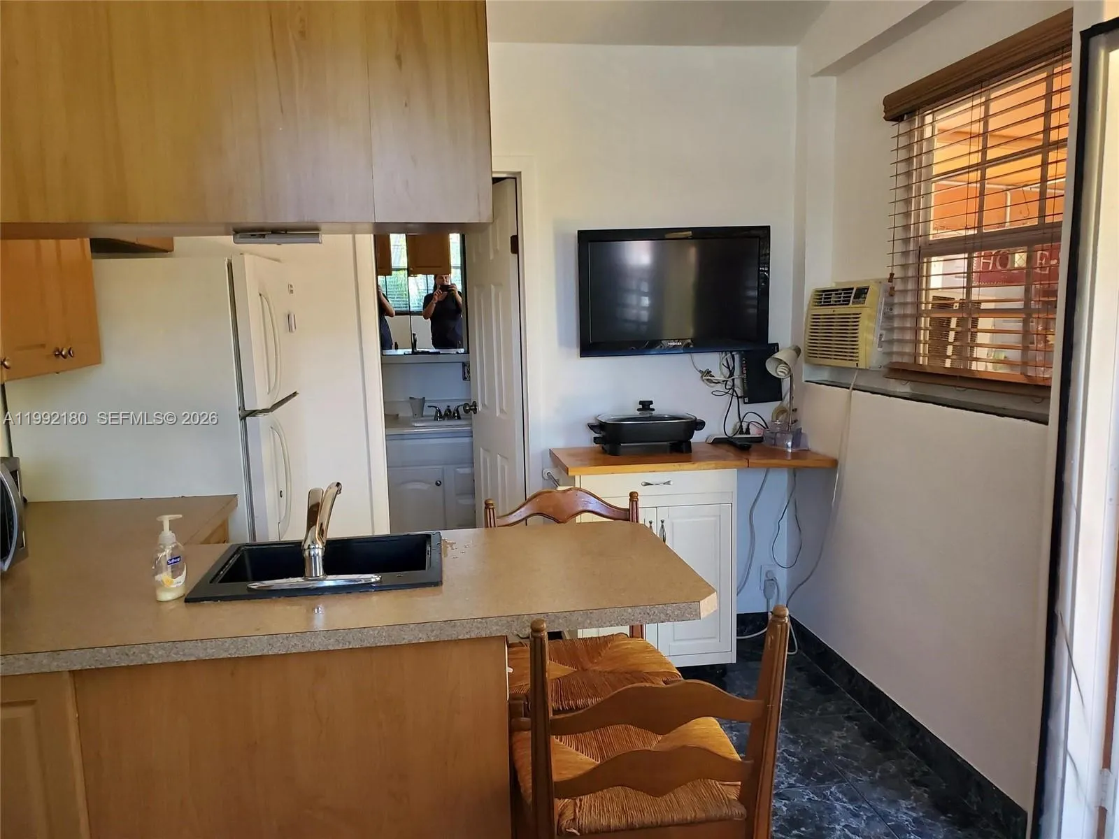 1916 Coolidge St 1, Hollywood, Florida 33020, Hollywood, Florida 33020, ,1 BathroomBathrooms,Residential Lease,For Rent,1916 Coolidge St 1, Hollywood, Florida 33020,A11992180