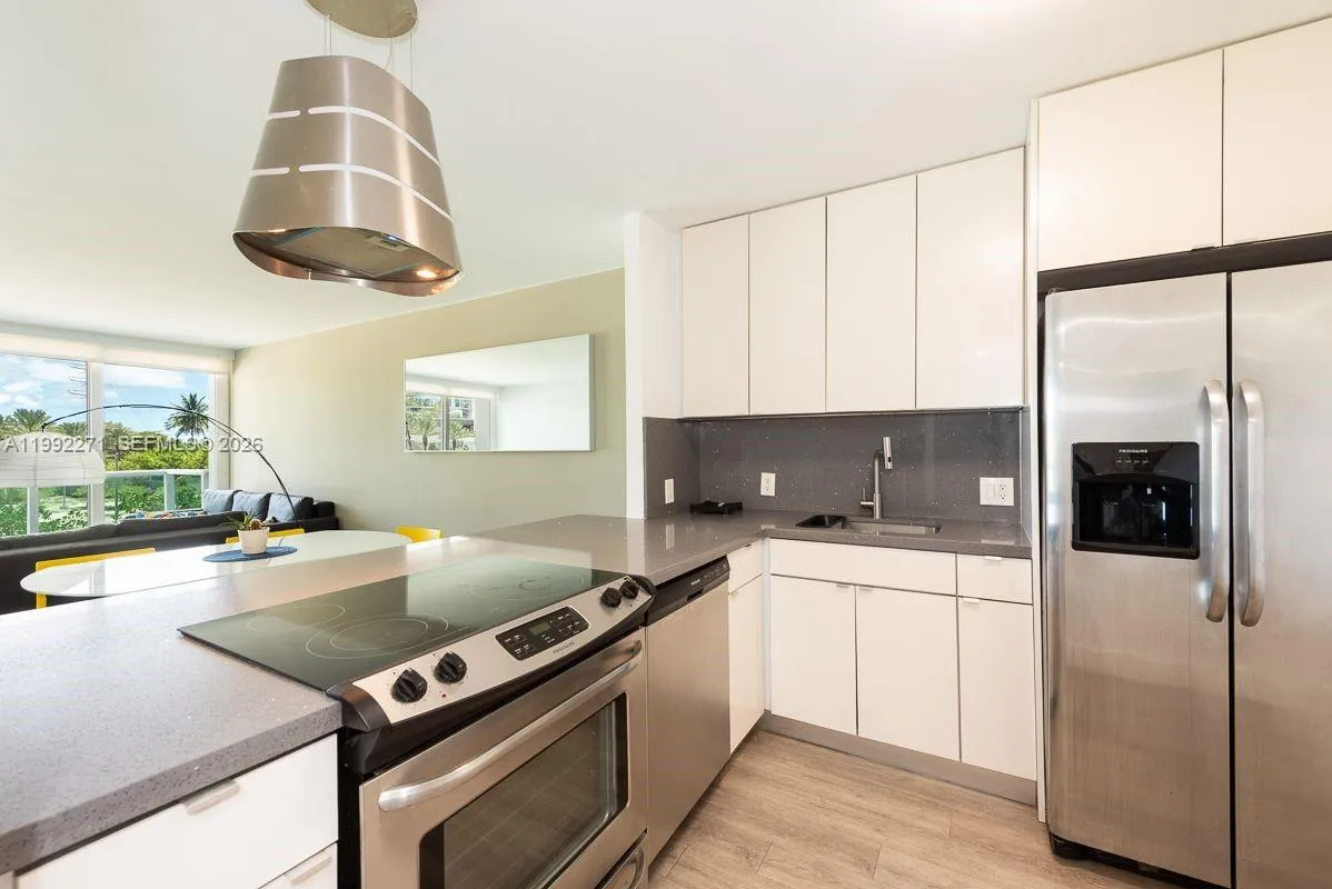 100 Bayview Dr 210, Sunny Isles Beach, Florida 331, Sunny Isles Beach, Florida 33160, 1 Bedroom Bedrooms, ,1 BathroomBathrooms,Residential Lease,For Rent,100 Bayview Dr 210, Sunny Isles Beach, Florida 331,A11992271