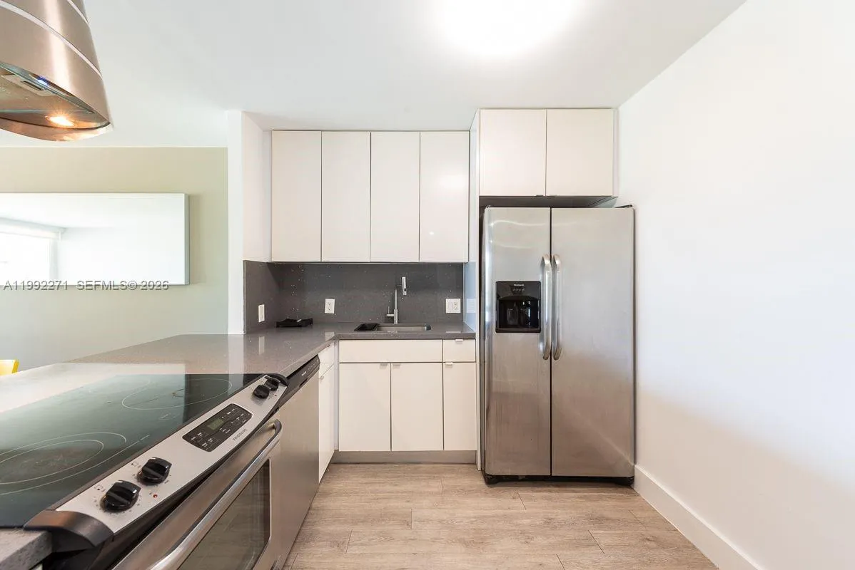 100 Bayview Dr 210, Sunny Isles Beach, Florida 331, Sunny Isles Beach, Florida 33160, 1 Bedroom Bedrooms, ,1 BathroomBathrooms,Residential Lease,For Rent,100 Bayview Dr 210, Sunny Isles Beach, Florida 331,A11992271