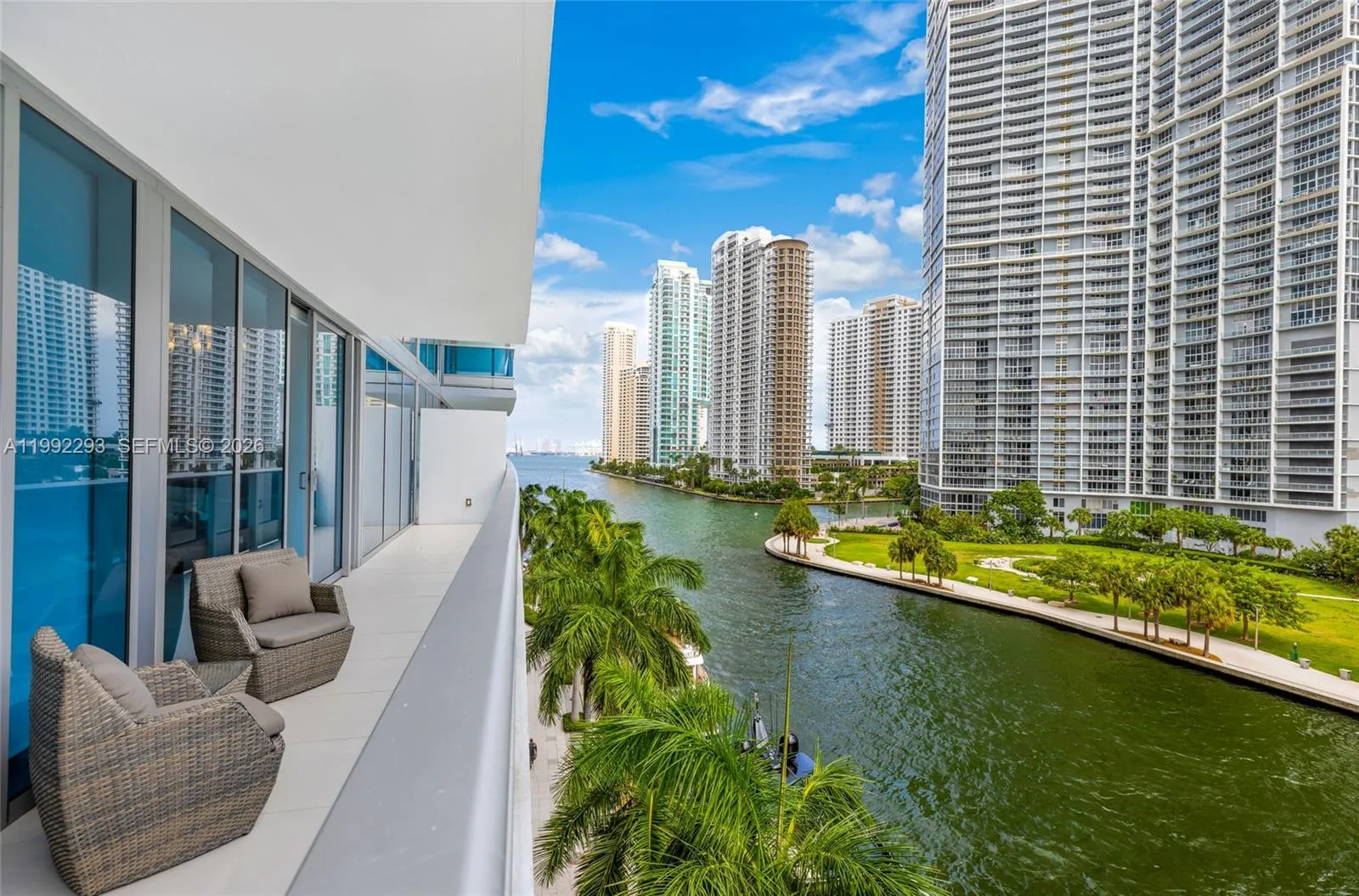 200 Biscayne Boulevard Way 504, Miami, Florida 331, Miami, Florida 33131, 2 Bedrooms Bedrooms, ,2 BathroomsBathrooms,Residential Lease,For Rent,200 Biscayne Boulevard Way 504, Miami, Florida 331,A11992293