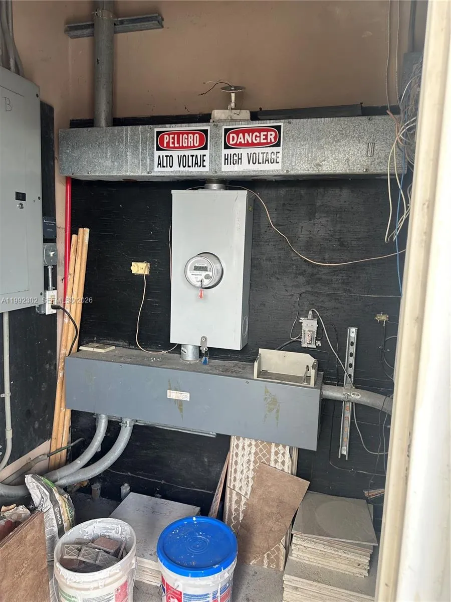 257 N Krome Ave, Homestead, Florida 33030, Homestead, Florida 33030, ,Commercial Sale,For Sale,257 N Krome Ave, Homestead, Florida 33030,A11992302