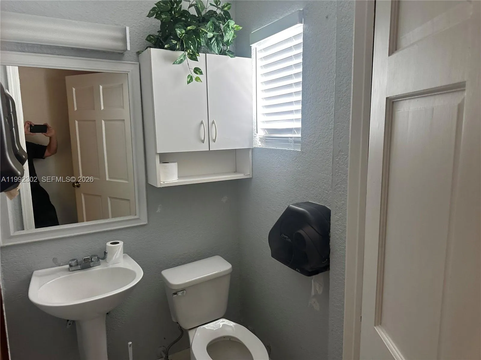 257 N Krome Ave, Homestead, Florida 33030, Homestead, Florida 33030, ,Commercial Sale,For Sale,257 N Krome Ave, Homestead, Florida 33030,A11992302