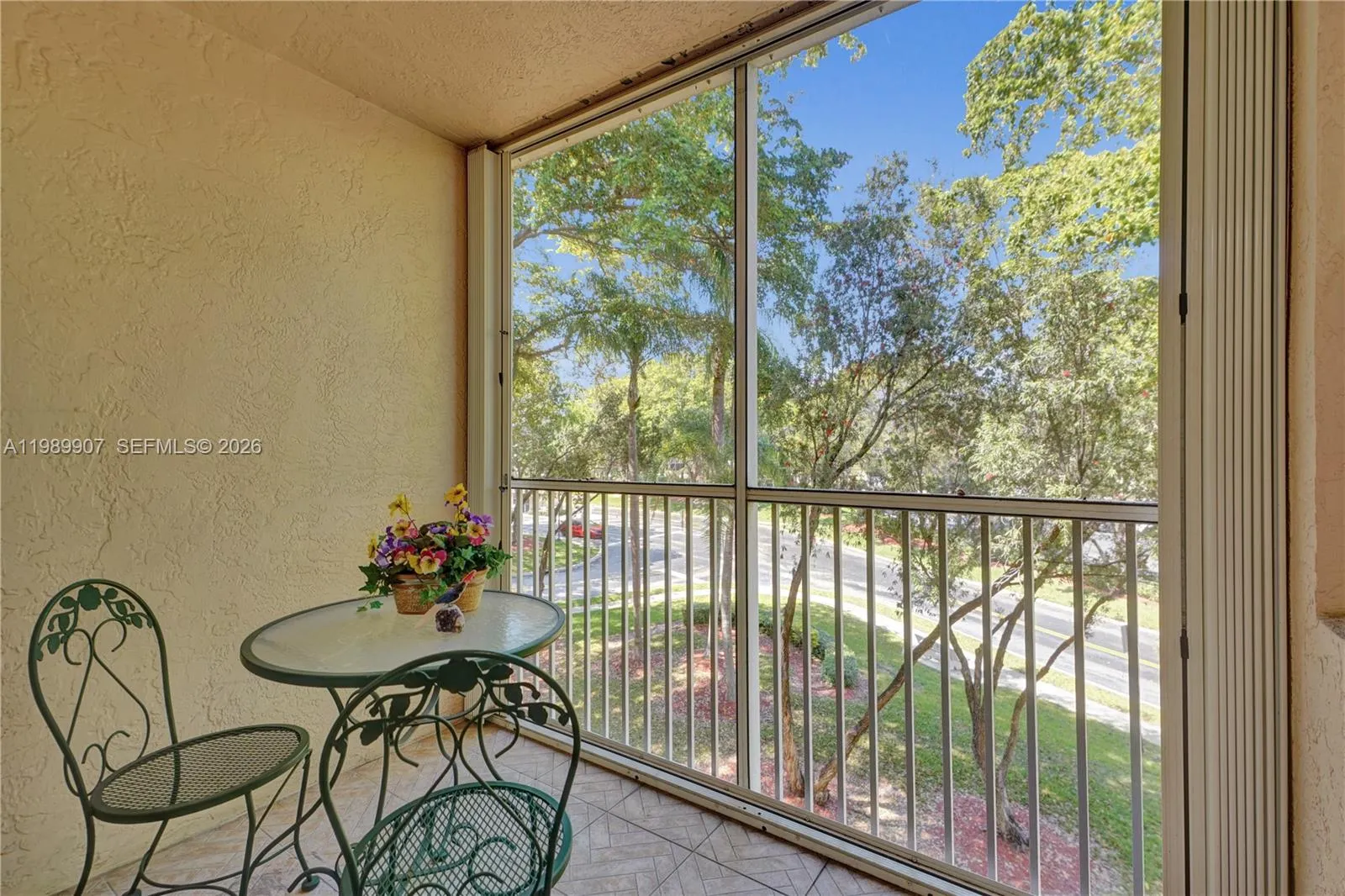 9511 Weldon Cir G306, Tamarac, Florida 33321, Tamarac, Florida 33321, 2 Bedrooms Bedrooms, ,1 BathroomBathrooms,Residential,For Sale,9511 Weldon Cir G306, Tamarac, Florida 33321,A11989907