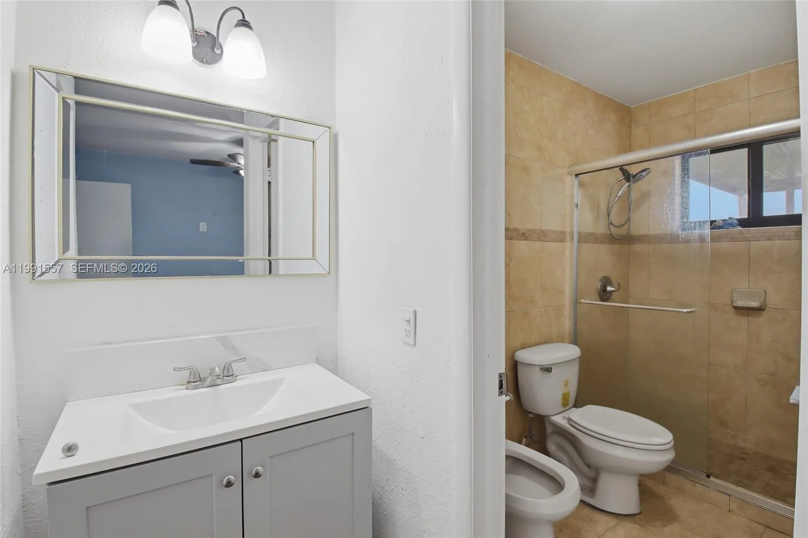 3210 Sw 26th St 3210, Miami, Florida 33133, Miami, Florida 33133, 3 Bedrooms Bedrooms, ,2 BathroomsBathrooms,Residential Lease,For Rent,3210 Sw 26th St 3210, Miami, Florida 33133,A11991557