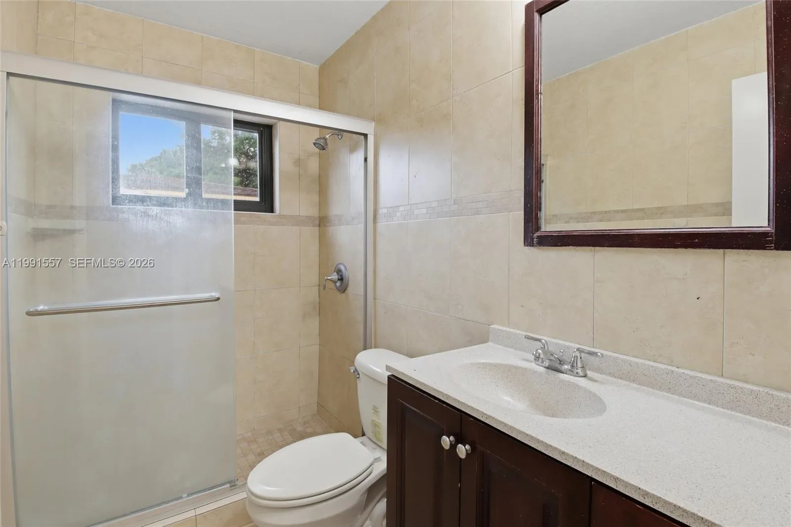 3210 Sw 26th St 3210, Miami, Florida 33133, Miami, Florida 33133, 3 Bedrooms Bedrooms, ,2 BathroomsBathrooms,Residential Lease,For Rent,3210 Sw 26th St 3210, Miami, Florida 33133,A11991557