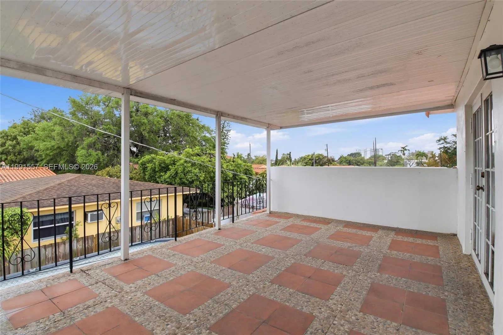 3210 Sw 26th St 3210, Miami, Florida 33133, Miami, Florida 33133, 3 Bedrooms Bedrooms, ,2 BathroomsBathrooms,Residential Lease,For Rent,3210 Sw 26th St 3210, Miami, Florida 33133,A11991557