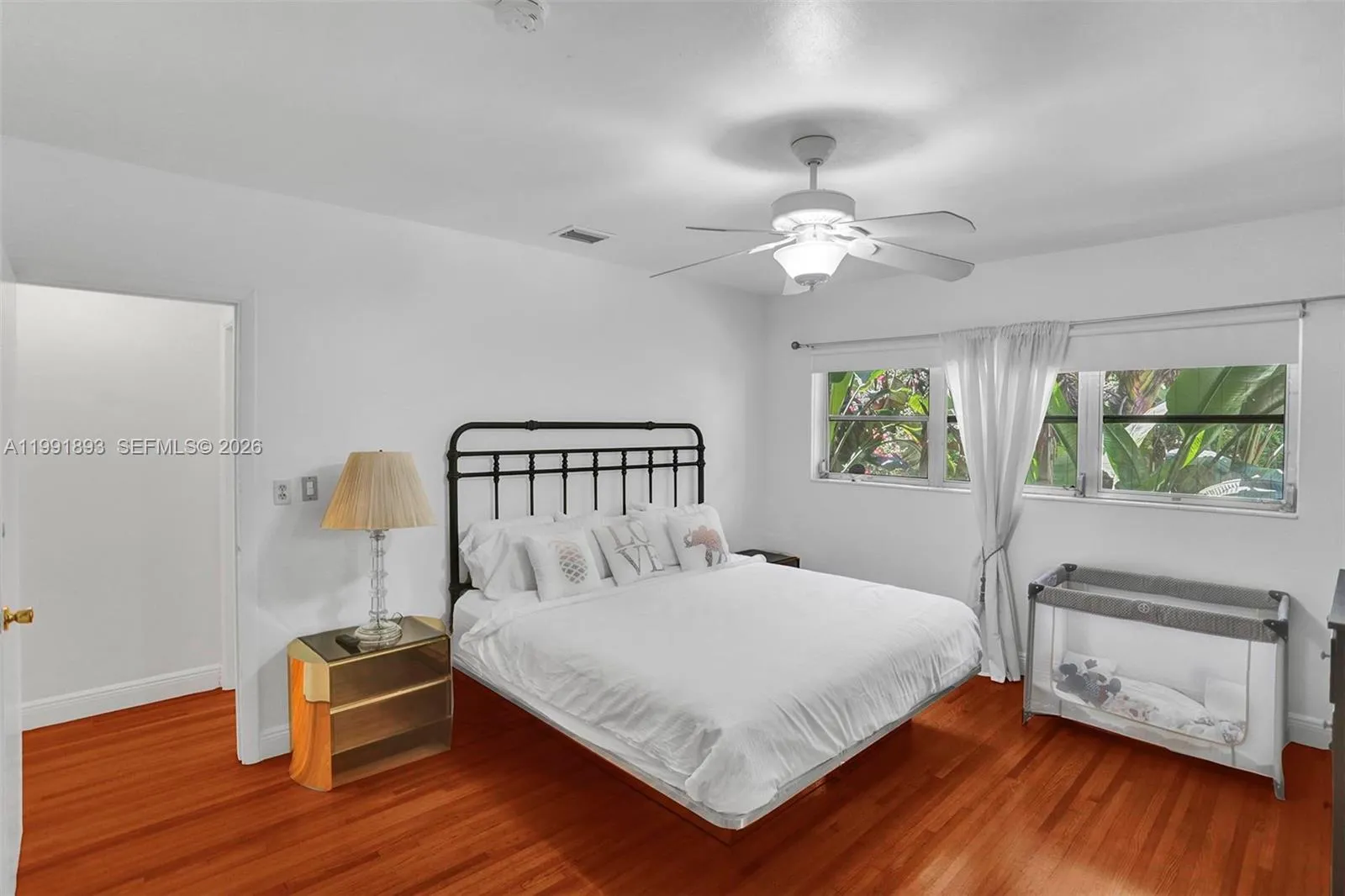 3920 Monserrate St, Coral Gables, Florida 33134, Coral Gables, Florida 33134, 5 Bedrooms Bedrooms, ,4 BathroomsBathrooms,Residential Lease,For Rent,3920 Monserrate St, Coral Gables, Florida 33134,A11991893