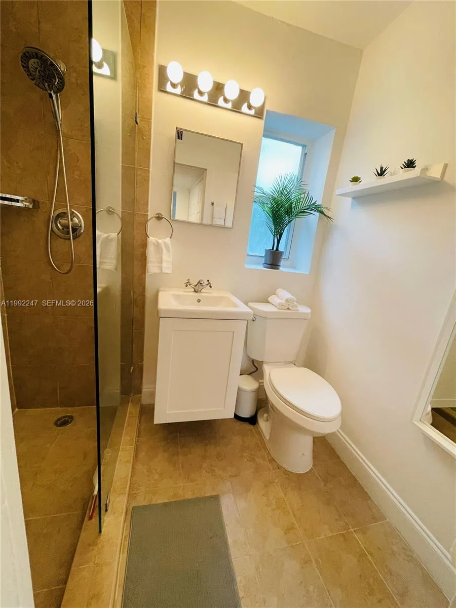 8036 Harding Ave 3, Miami Beach, Florida 33141, Miami Beach, Florida 33141, 1 Bedroom Bedrooms, ,1 BathroomBathrooms,Residential Lease,For Rent,8036 Harding Ave 3, Miami Beach, Florida 33141,A11992247