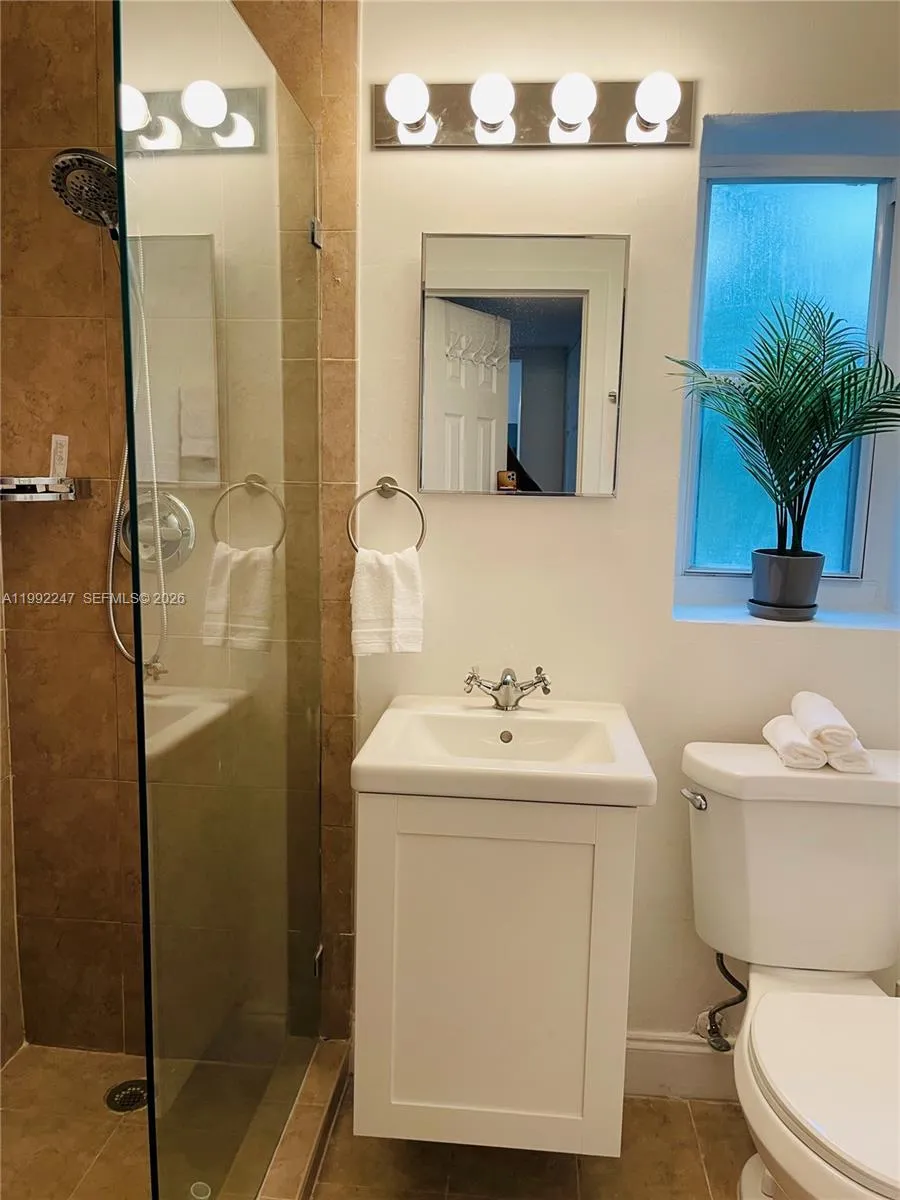 8036 Harding Ave 3, Miami Beach, Florida 33141, Miami Beach, Florida 33141, 1 Bedroom Bedrooms, ,1 BathroomBathrooms,Residential Lease,For Rent,8036 Harding Ave 3, Miami Beach, Florida 33141,A11992247
