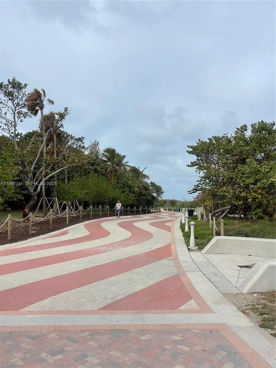 8036 Harding Ave 3, Miami Beach, Florida 33141, Miami Beach, Florida 33141, 1 Bedroom Bedrooms, ,1 BathroomBathrooms,Residential Lease,For Rent,8036 Harding Ave 3, Miami Beach, Florida 33141,A11992247