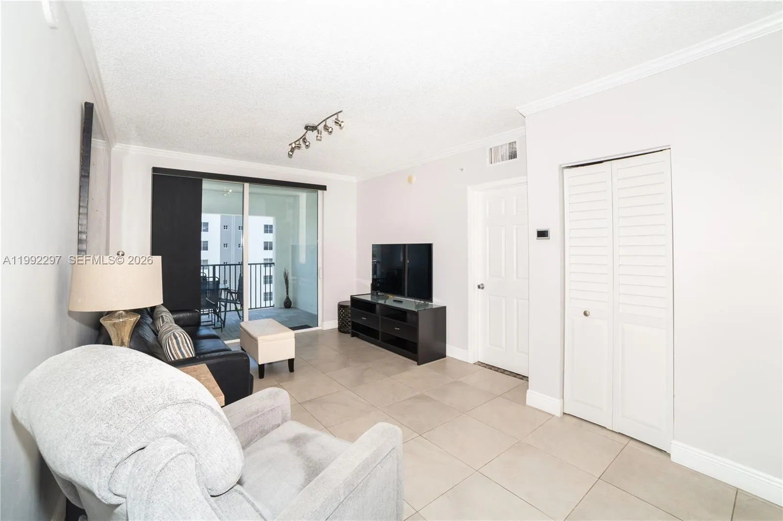 17100 N Bay Rd 1802, Sunny Isles Beach, Florida 33, Sunny Isles Beach, Florida 33160, 2 Bedrooms Bedrooms, ,2 BathroomsBathrooms,Residential Lease,For Rent,17100 N Bay Rd 1802, Sunny Isles Beach, Florida 33,A11992297