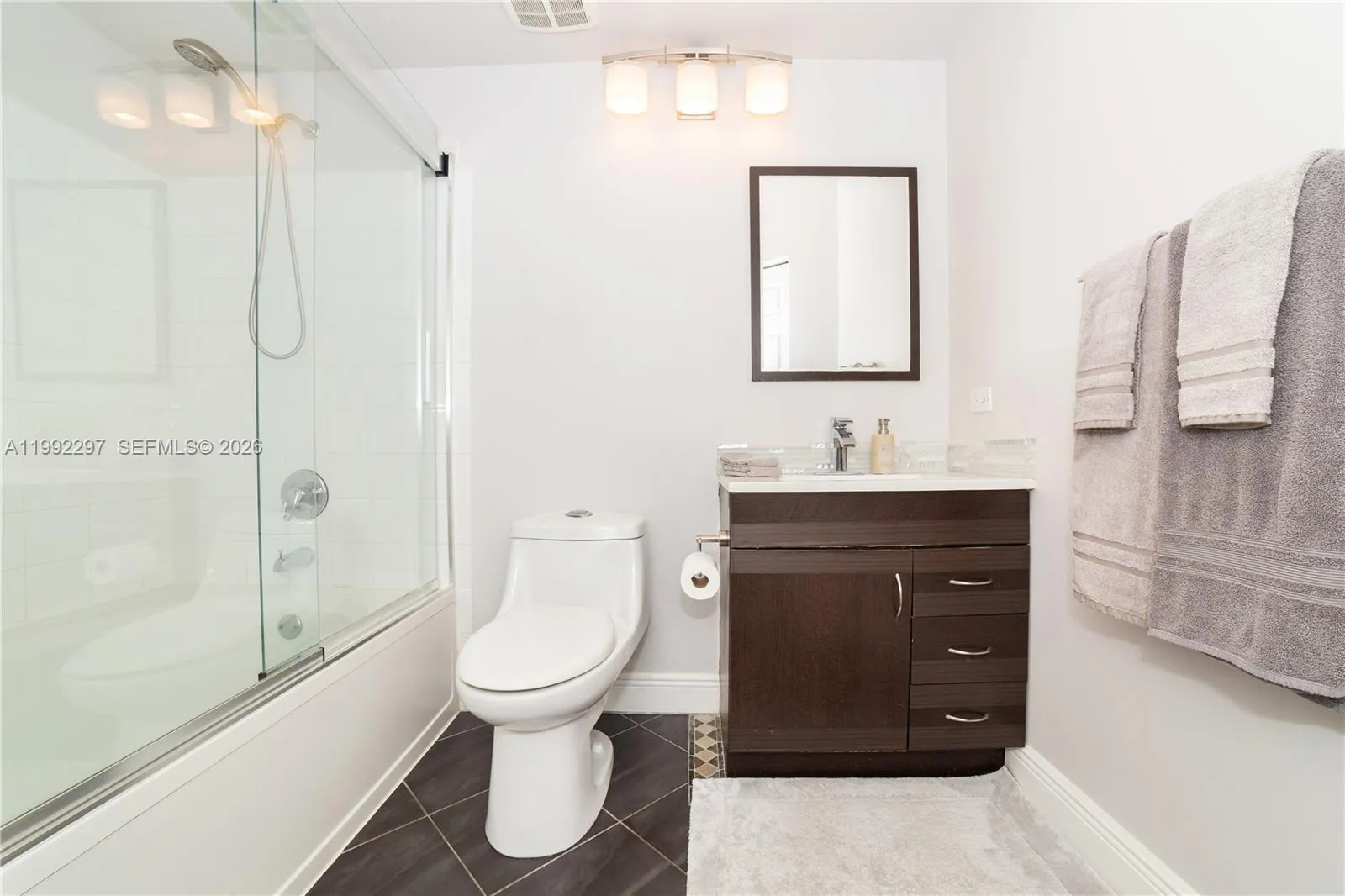 17100 N Bay Rd 1802, Sunny Isles Beach, Florida 33, Sunny Isles Beach, Florida 33160, 2 Bedrooms Bedrooms, ,2 BathroomsBathrooms,Residential Lease,For Rent,17100 N Bay Rd 1802, Sunny Isles Beach, Florida 33,A11992297