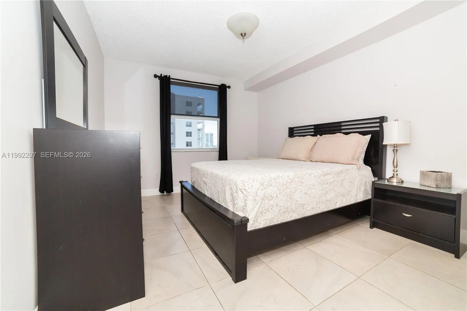 17100 N Bay Rd 1802, Sunny Isles Beach, Florida 33, Sunny Isles Beach, Florida 33160, 2 Bedrooms Bedrooms, ,2 BathroomsBathrooms,Residential Lease,For Rent,17100 N Bay Rd 1802, Sunny Isles Beach, Florida 33,A11992297