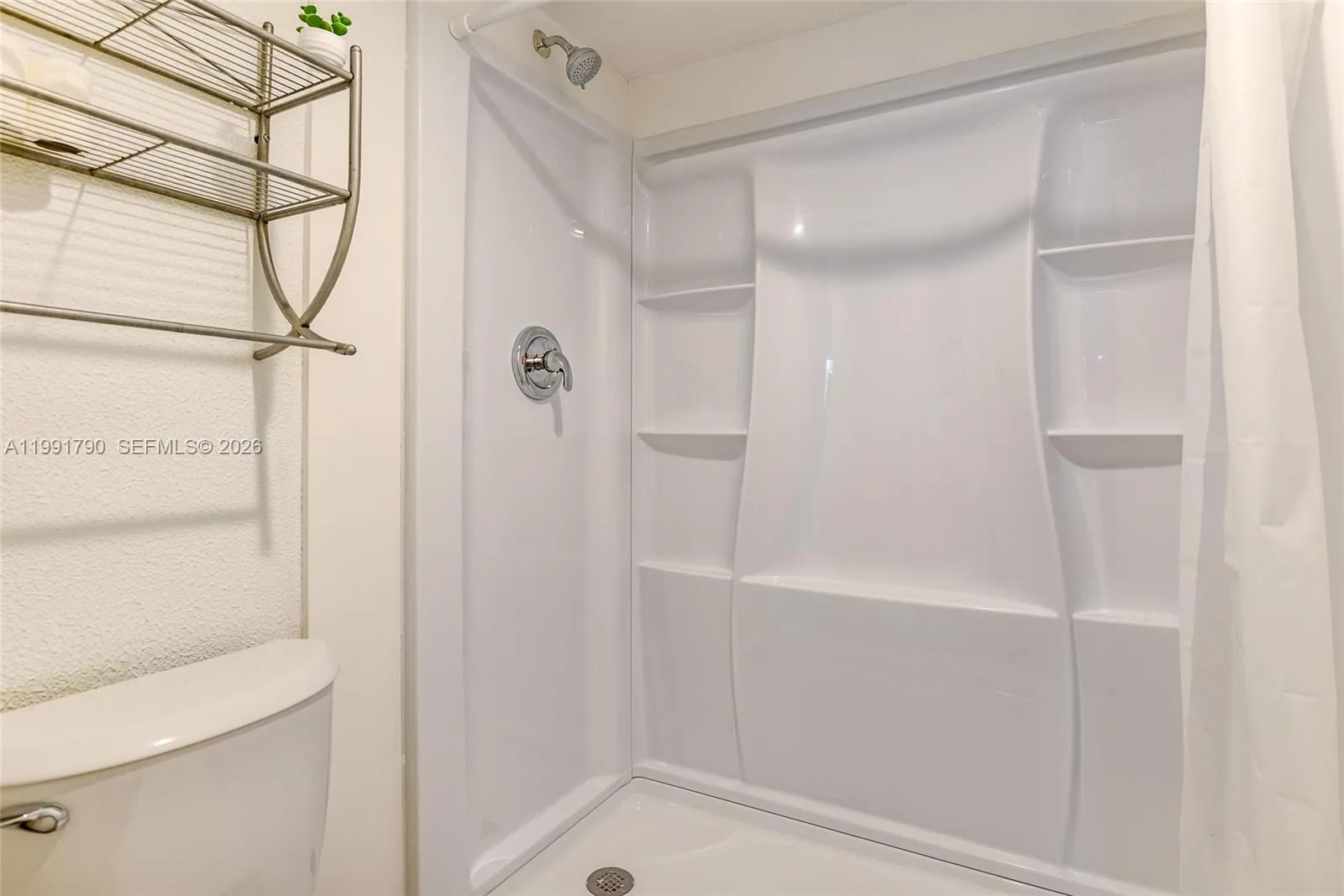 1428 Se 4th Ave 240, Deerfield Beach, Florida 3344, Deerfield Beach, Florida 33441, 2 Bedrooms Bedrooms, ,2 BathroomsBathrooms,Residential,For Sale,1428 Se 4th Ave 240, Deerfield Beach, Florida 3344,A11991790