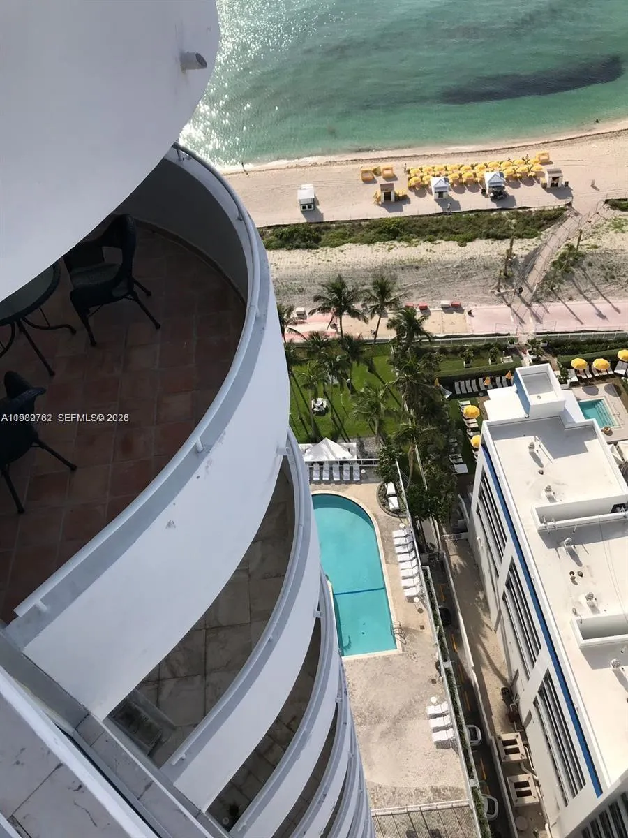 6301 Collins Ave 2804, Miami Beach, Florida 33141, Miami Beach, Florida 33141, 1 Bedroom Bedrooms, ,1 BathroomBathrooms,Residential Lease,For Rent,6301 Collins Ave 2804, Miami Beach, Florida 33141,A11989761