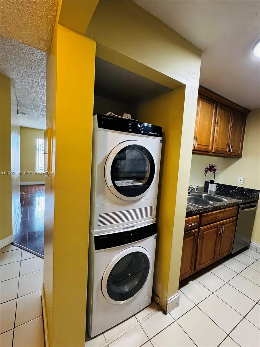 3274 Nw 103rd Ter 201-a, Coral Springs, Florida 33, Coral Springs, Florida 33065, 2 Bedrooms Bedrooms, ,2 BathroomsBathrooms,Residential Lease,For Rent,3274 Nw 103rd Ter 201-a, Coral Springs, Florida 33,A11992353