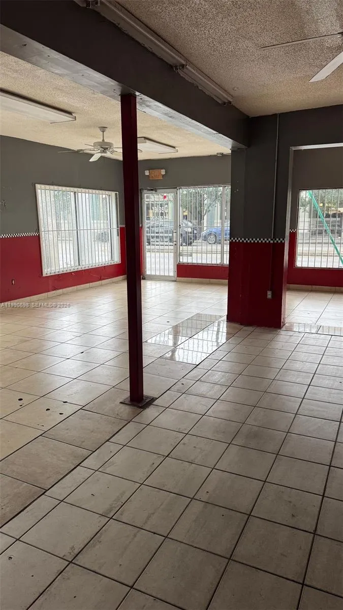 210 Sw 22nd Ave, Miami, Florida 33135, Miami, Florida 33135, ,Commercial Lease,For Rent,210 Sw 22nd Ave, Miami, Florida 33135,A11990698