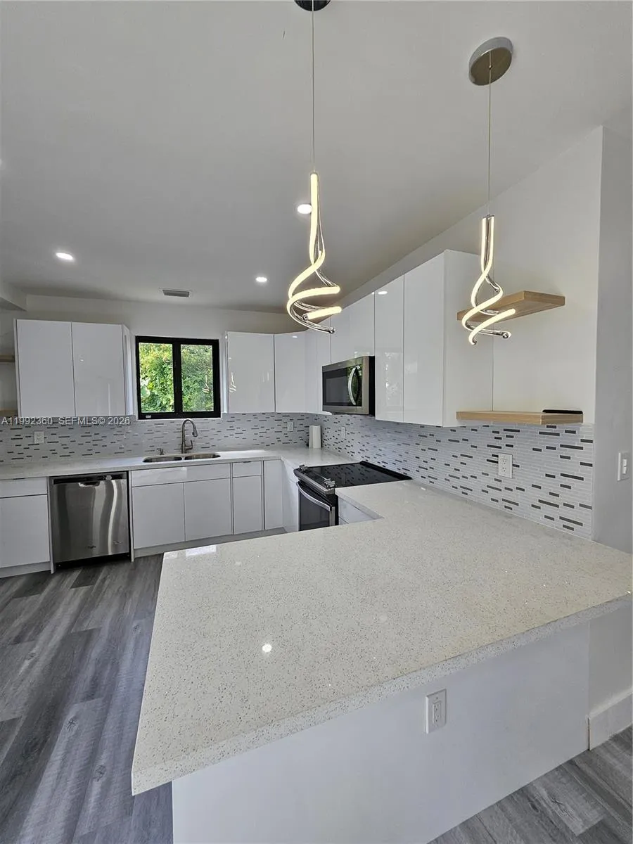 2160 Nw 30th St 0, Miami, Florida 33142, Miami, Florida 33142, 3 Bedrooms Bedrooms, ,2 BathroomsBathrooms,Residential Lease,For Rent,2160 Nw 30th St 0, Miami, Florida 33142,A11992360