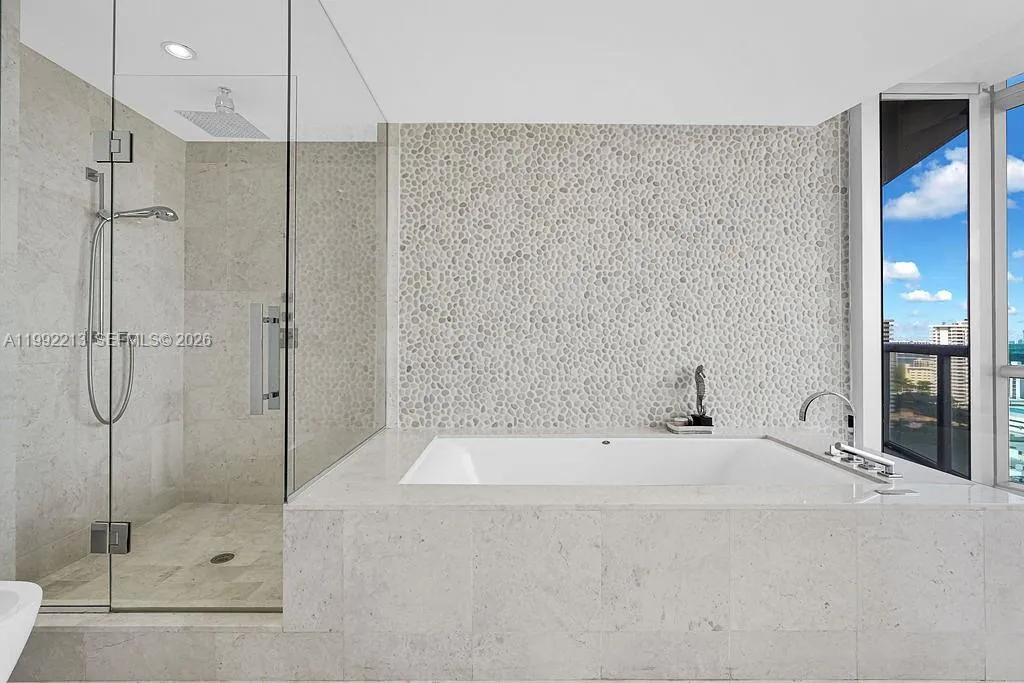 17121 Collins Ave 1808, Sunny Isles Beach, Florida, Sunny Isles Beach, Florida 33160, 3 Bedrooms Bedrooms, ,3 BathroomsBathrooms,Residential Lease,For Rent,17121 Collins Ave 1808, Sunny Isles Beach, Florida,A11992213