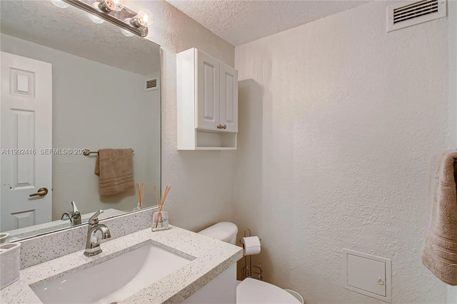 2501 S Ocean Dr 316 (available April 15), Hollywoo, Hollywood, Florida 33019, 1 Bedroom Bedrooms, ,1 BathroomBathrooms,Residential Lease,For Rent,2501 S Ocean Dr 316 (available April 15), Hollywoo,A11992416