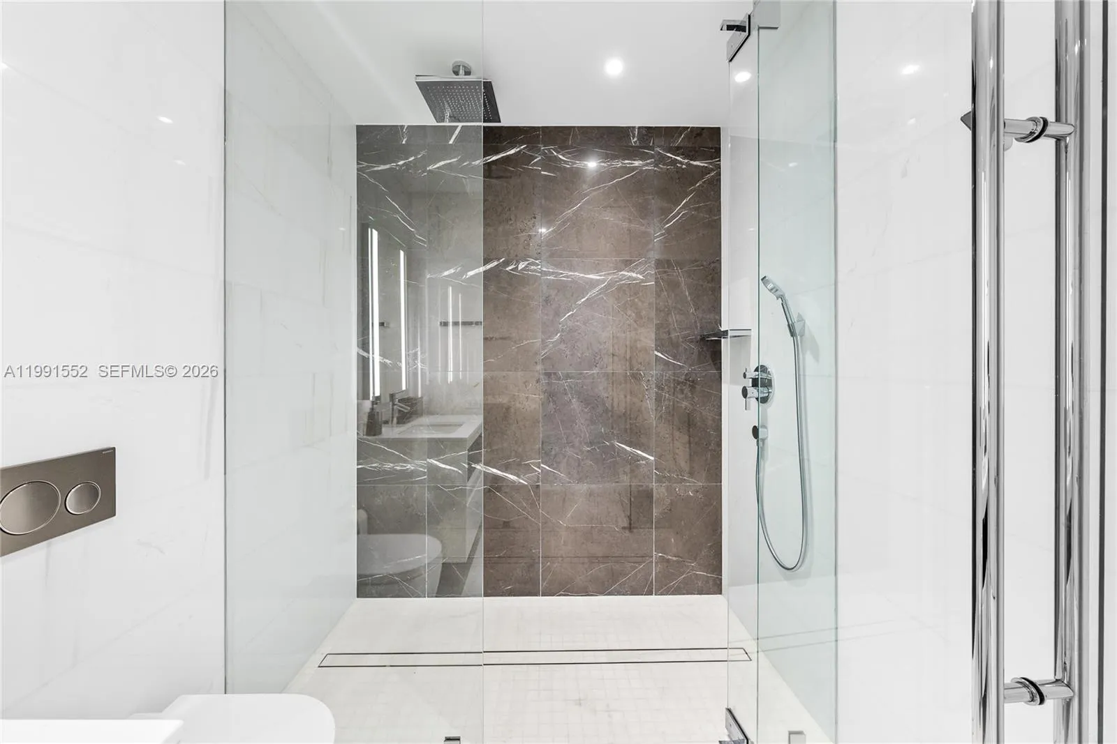 300 Biscayne Boulevard Way 901e, Miami, Florida 33, Miami, Florida 33131, 4 Bedrooms Bedrooms, ,4 BathroomsBathrooms,Residential Lease,For Rent,300 Biscayne Boulevard Way 901e, Miami, Florida 33,A11991552