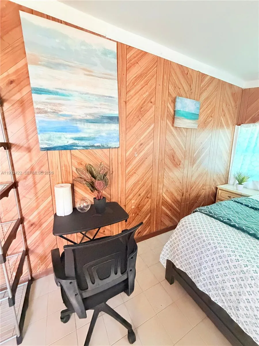 19631 Ne 12th Ct Eff, Miami, Florida 33179, Miami, Florida 33179, 1 Bedroom Bedrooms, ,1 BathroomBathrooms,Residential Lease,For Rent,19631 Ne 12th Ct Eff, Miami, Florida 33179,A11992422