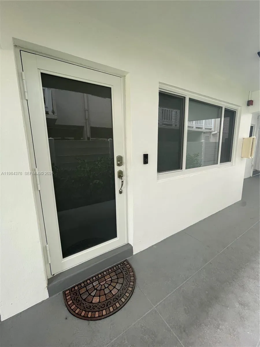 926 Michigan Ave 3, Miami Beach, Florida 33139, Miami Beach, Florida 33139, 1 Bedroom Bedrooms, ,1 BathroomBathrooms,Residential,For Sale,926 Michigan Ave 3, Miami Beach, Florida 33139,A11984378