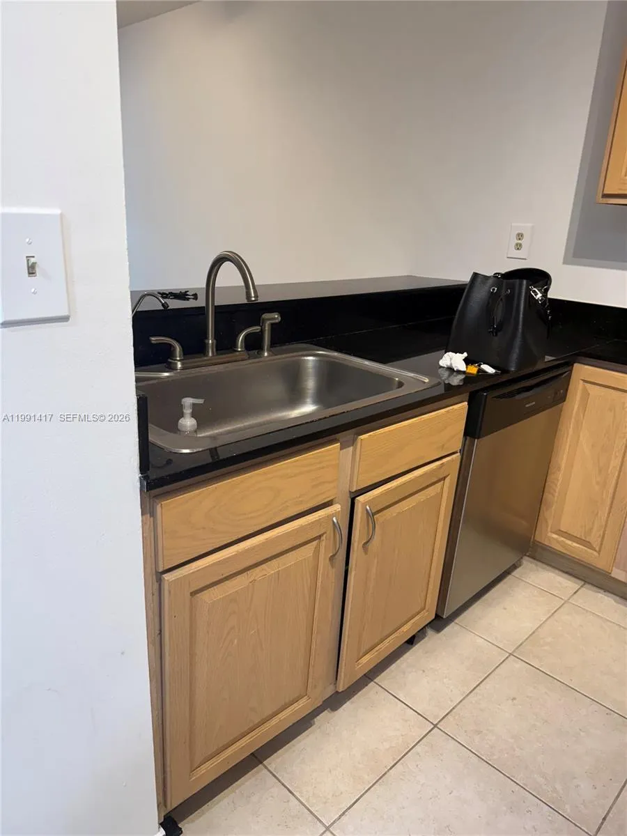 1280 S Alhambra Cir 2210, Coral Gables, Florida 33, Coral Gables, Florida 33146, 2 Bedrooms Bedrooms, ,2 BathroomsBathrooms,Residential Lease,For Rent,1280 S Alhambra Cir 2210, Coral Gables, Florida 33,A11991417